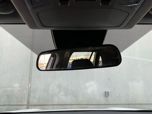 Used 2025 Toyota RAV4 XLE image 18