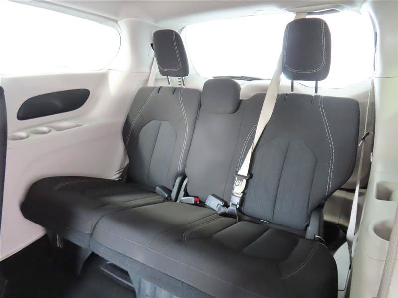 Used 2023 Chrysler Voyager LX FWD image 30