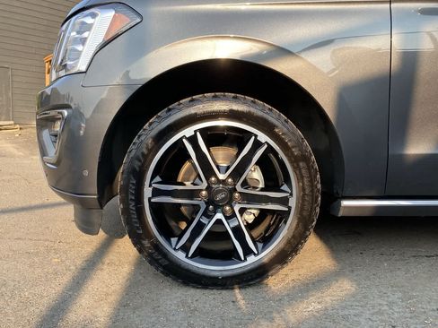 Used 2020 Ford Expedition Limited w/ Special Edition Package AWD/4WD image 11