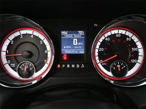 Used 2019 Dodge Grand Caravan GT image 32