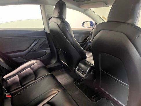 Used 2019 Tesla Model 3 Long Range image 13