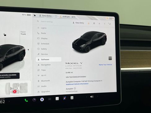 Used 2025 Tesla Model Y Long Range image 14