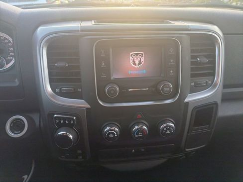Used 2022 RAM 1500 Classic SLT AWD/4WD image 13
