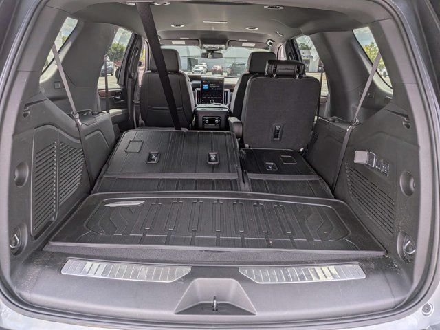 Used 2026 GMC Yukon Denali AWD/4WD image 11