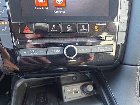 Certified 2025 INFINITI QX50 Luxe image 24