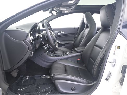 Used 2018 Mercedes-Benz CLA 250 4MATIC image 28