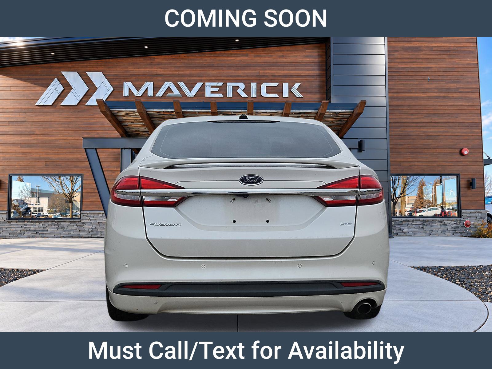 Used 2017 Ford Fusion SE w/ Equipment Group 201A FWD image 4