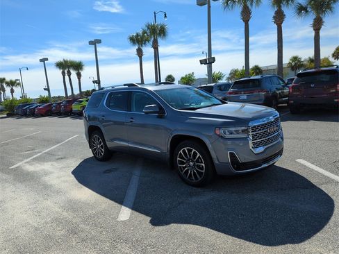 Used 2020 GMC Acadia Denali w/ Technology Package image 2