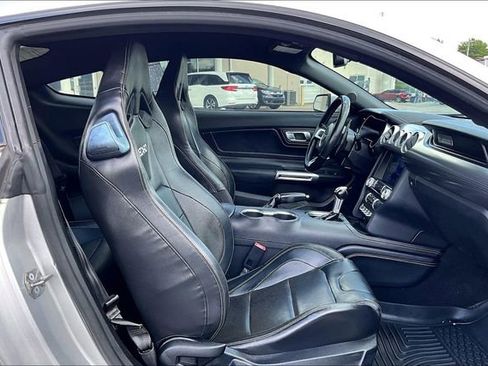 Used 2019 Ford Mustang GT Premium w/ GT Performance Package RWD image 28
