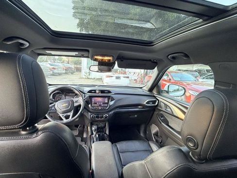 Used 2022 Chevrolet TrailBlazer ACTIV w/ Sun and Liftgate Package FWD image 11