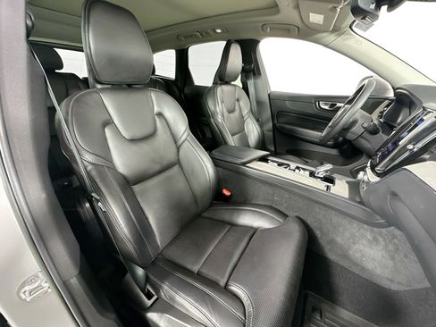 Used 2022 Volvo XC60 B5 Inscription w/ Advanced Package image 29