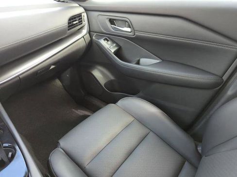 Certified 2024 Nissan Rogue SV w/ SV Premium Package FWD image 29