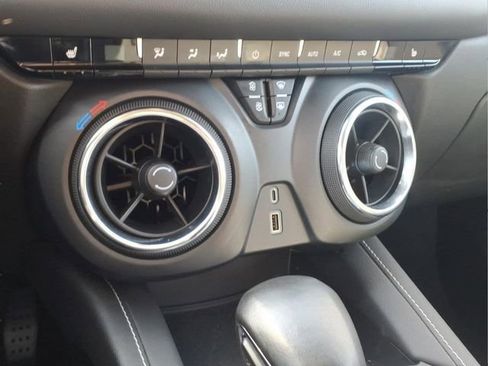 Used 2023 Chevrolet Blazer LT FWD image 17