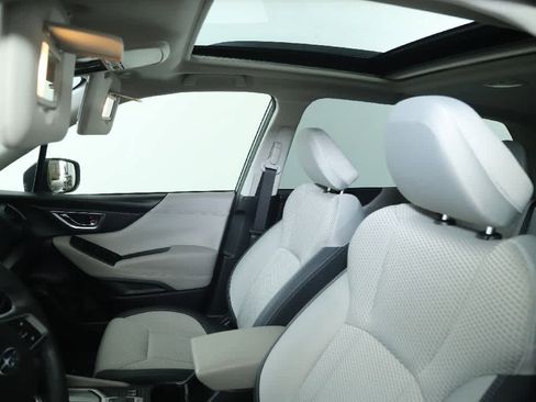 Used 2023 Subaru Forester Premium image 21