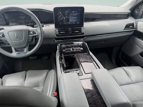 Used 2020 Lincoln Navigator Reserve w/ Luxury Package AWD/4WD image 16