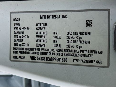 Used 2023 Tesla Model 3 Standard Range image 12