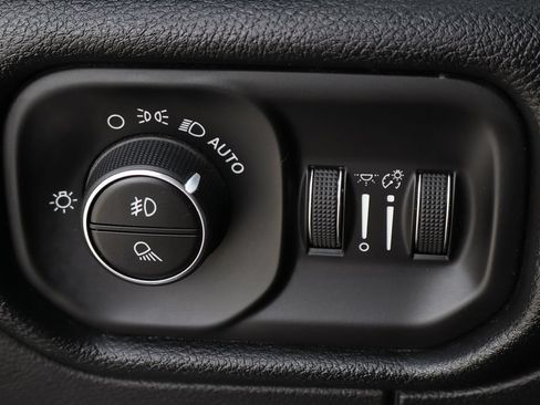 Used 2022 RAM 1500 Laramie w/ Sport Appearance Package AWD/4WD image 24
