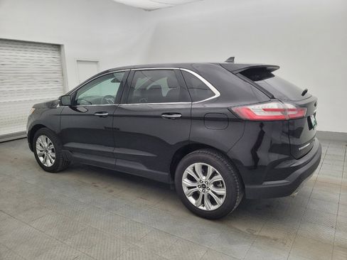 Used 2024 Ford Edge Titanium image 3