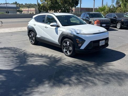 Used 2025 Hyundai Kona SEL FWD image 5