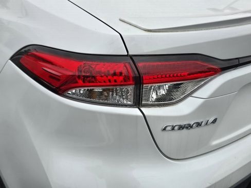 Used 2025 Toyota Corolla SE FWD image 24