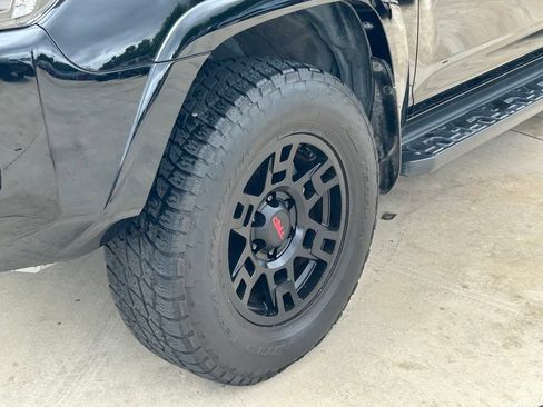 Used 2024 Toyota 4Runner TRD Pro AWD/4WD image 9