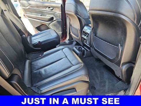 Used 2021 Jeep Grand Cherokee L Limited image 11