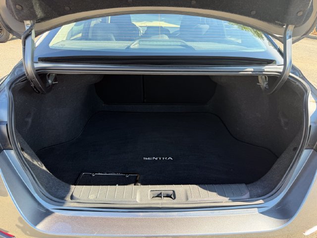 Used 2025 Nissan Sentra SR FWD image 29