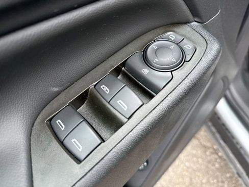 Used 2023 Chevrolet Equinox LT FWD image 13