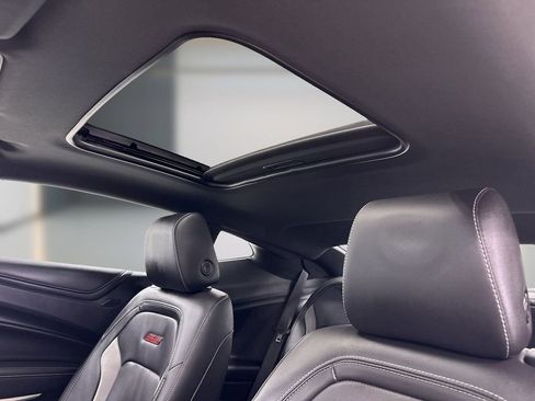 Used 2018 Chevrolet Camaro SS RWD image 16