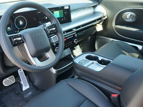 New 2026 Hyundai Ioniq 9 Calligraphy AWD/4WD image 8