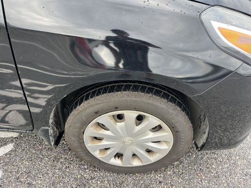 Used 2017 Nissan Versa S Plus FWD image 9