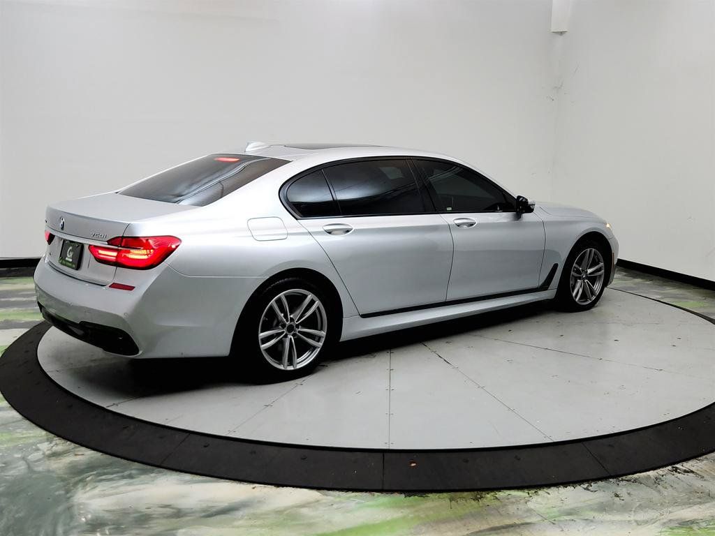 Used 2016 BMW 750i xDrive AWD/4WD image 5