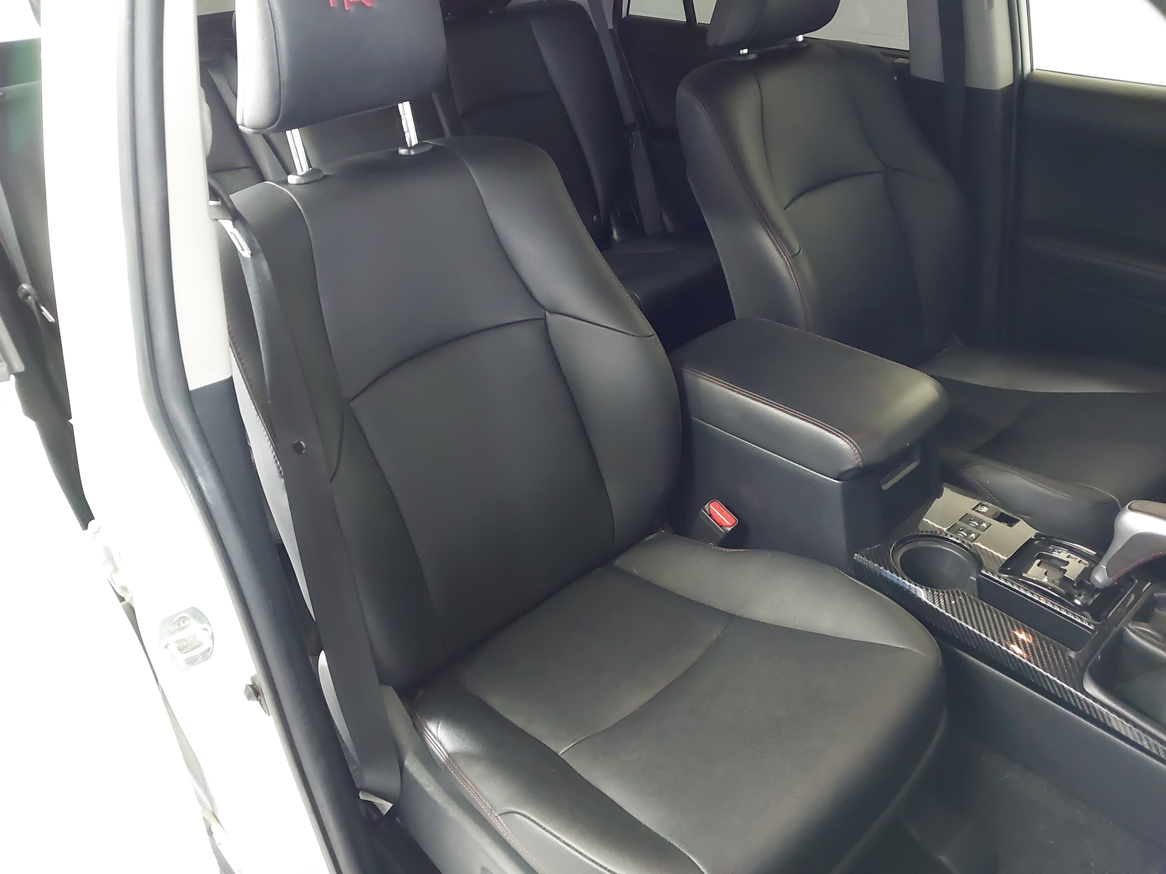 Used 2022 Toyota 4Runner TRD Off-Road Premium AWD/4WD image 28