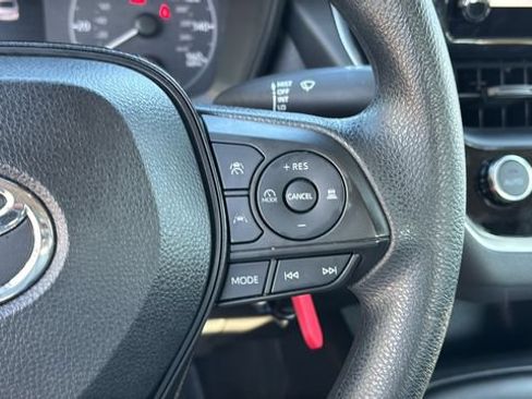 Used 2023 Toyota Corolla LE FWD image 23