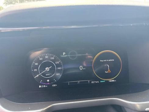 Certified 2023 Kia Sorento SX AWD/4WD image 17