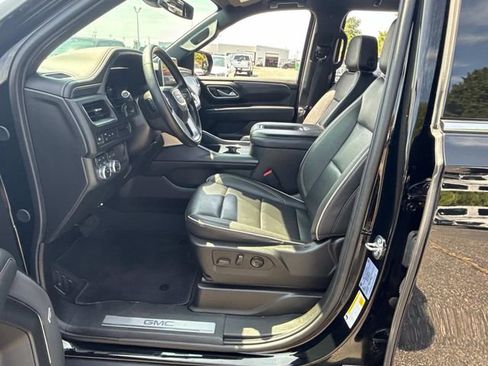 Used 2024 GMC Yukon SLT image 27