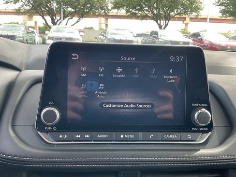 Used 2025 Nissan Rogue SV FWD image 26