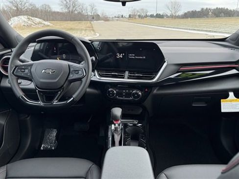 New 2026 Chevrolet Trax RS w/ Driver Confidence Package image 15