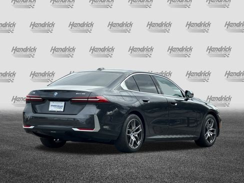 Used 2024 BMW i5 eDrive40i w/ Premium Package image 5