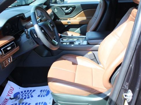 Used 2024 Lincoln Aviator Reserve w/ Elements Package Plus AWD/4WD image 15
