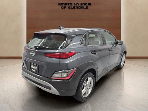 Certified 2022 Hyundai Kona SE w/ Cargo Package image 6