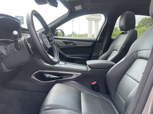 Certified 2024 Jaguar F-PACE R-Dynamic S image 13