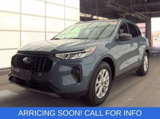 Used 2025 Ford Escape Active w/ Cold Weather Package FWD video 1