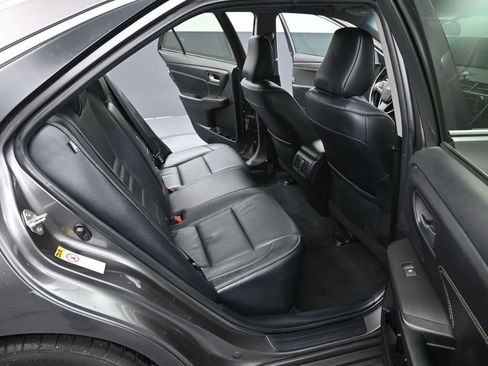 Used 2016 Toyota Camry XLE image 30