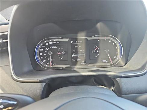 Used 2023 Hyundai Santa Cruz SEL FWD image 17