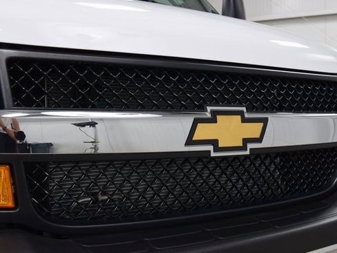 New 2025 Chevrolet Express 3500 w/ Power Convenience Package image 5