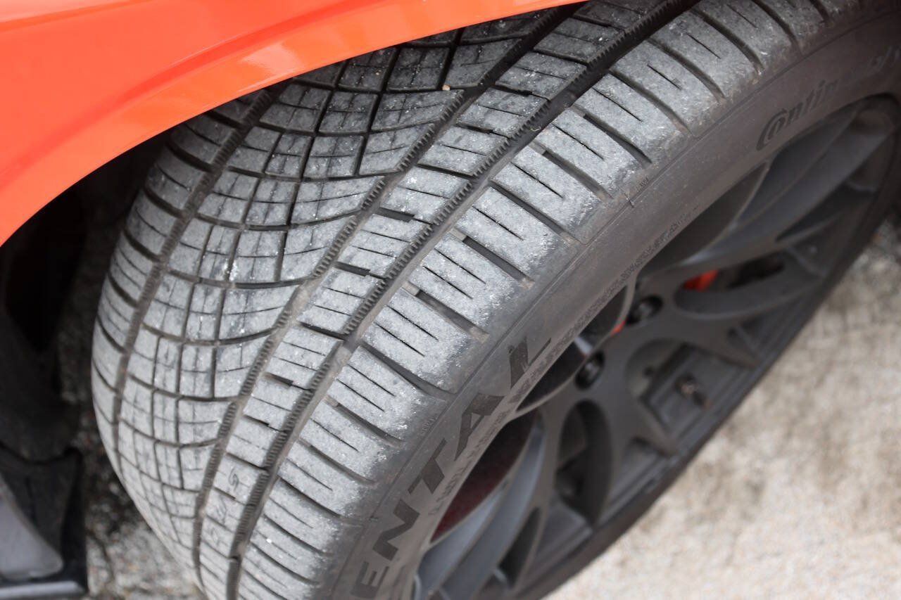 Used 2016 Dodge Challenger SRT Hellcat RWD image 22
