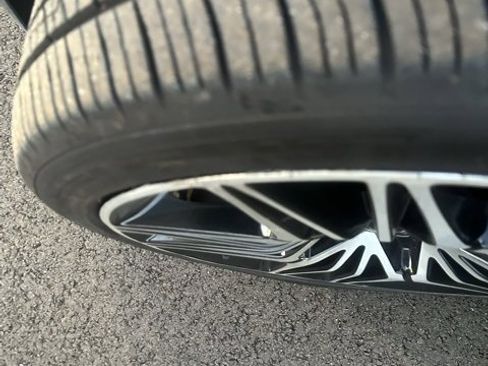 Used 2022 Kia Stinger GT2 image 4