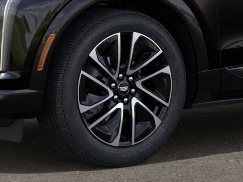 New 2026 Cadillac Optiq Sport 1 w/ LPO, Floor Liner Package AWD/4WD image 9