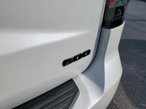 Used 2021 Cadillac Escalade Sport Platinum w/ LPO, ONYX Package image 10